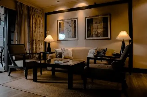 Hotel & Resort