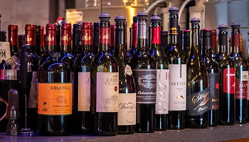 Boutique winery website for Dusty Hill Vineyard
