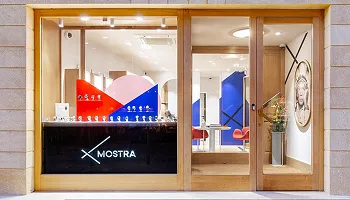 Vintage and collectible timepiece specialist website for Mostra Store