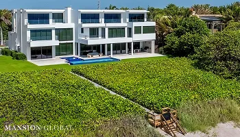 Luxury real estate news and listings website for Mansion Global